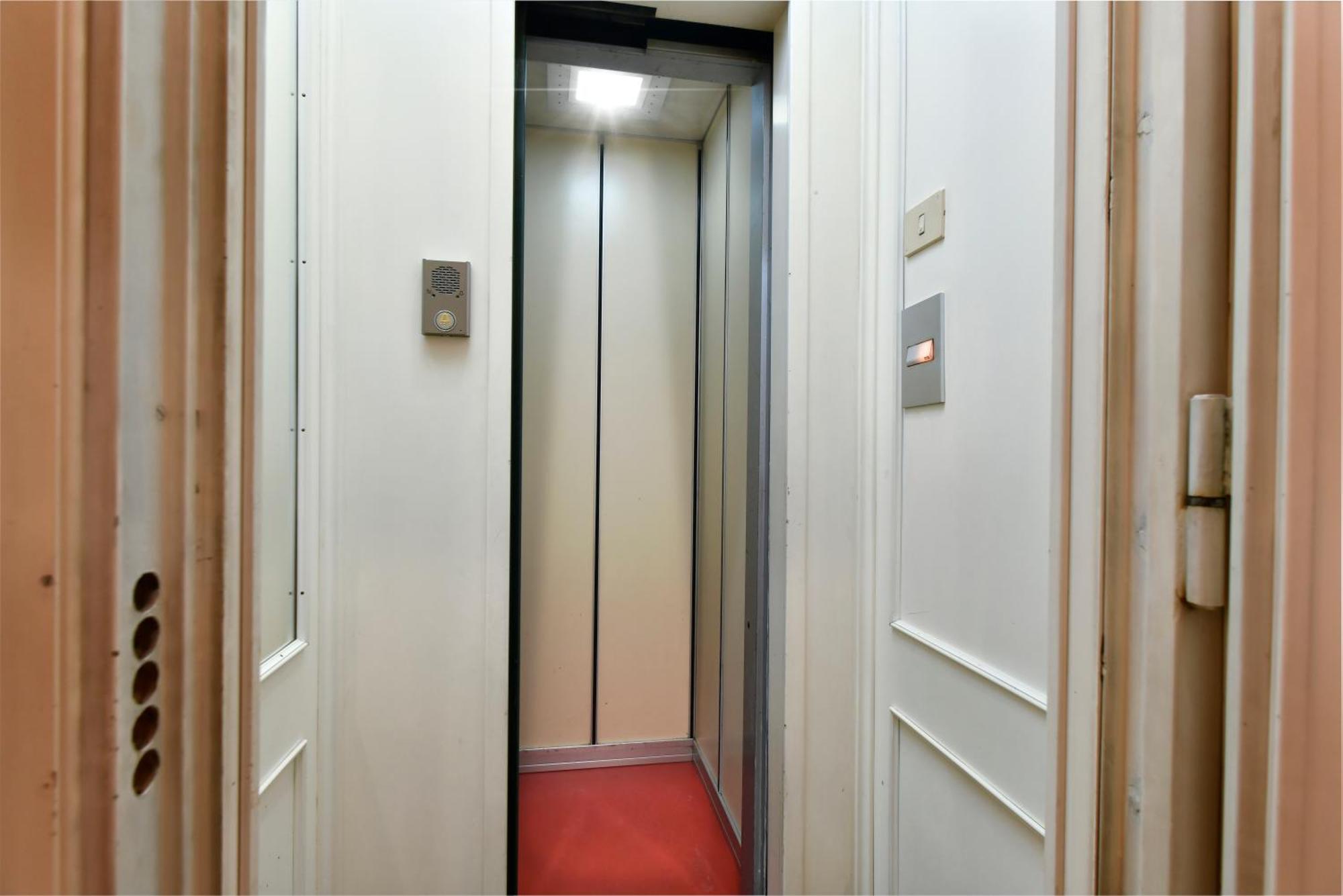 Ferienwohnung Trevi Charme Rom Exterior foto